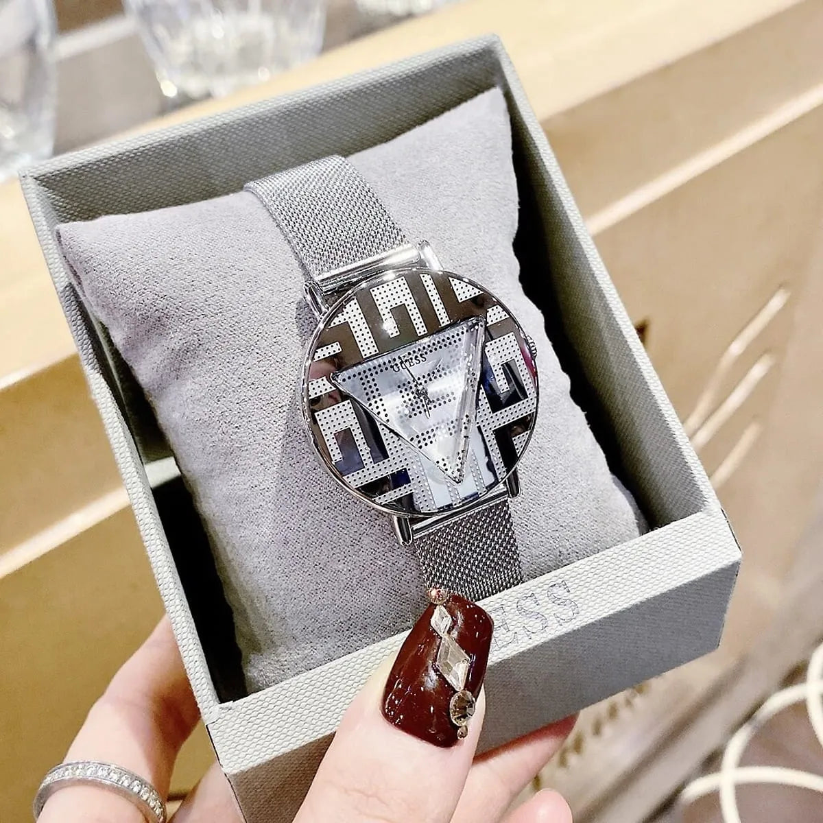 Guess GW0527L1